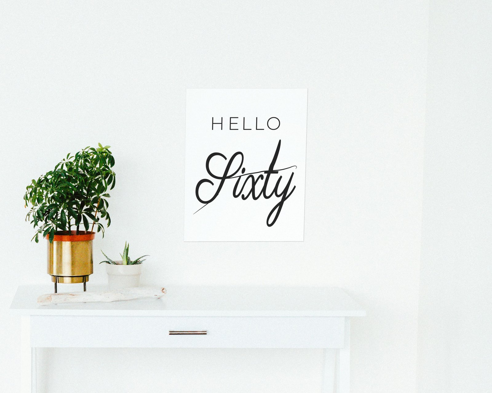 Hello Sixty, Bare print in a hallway and entry