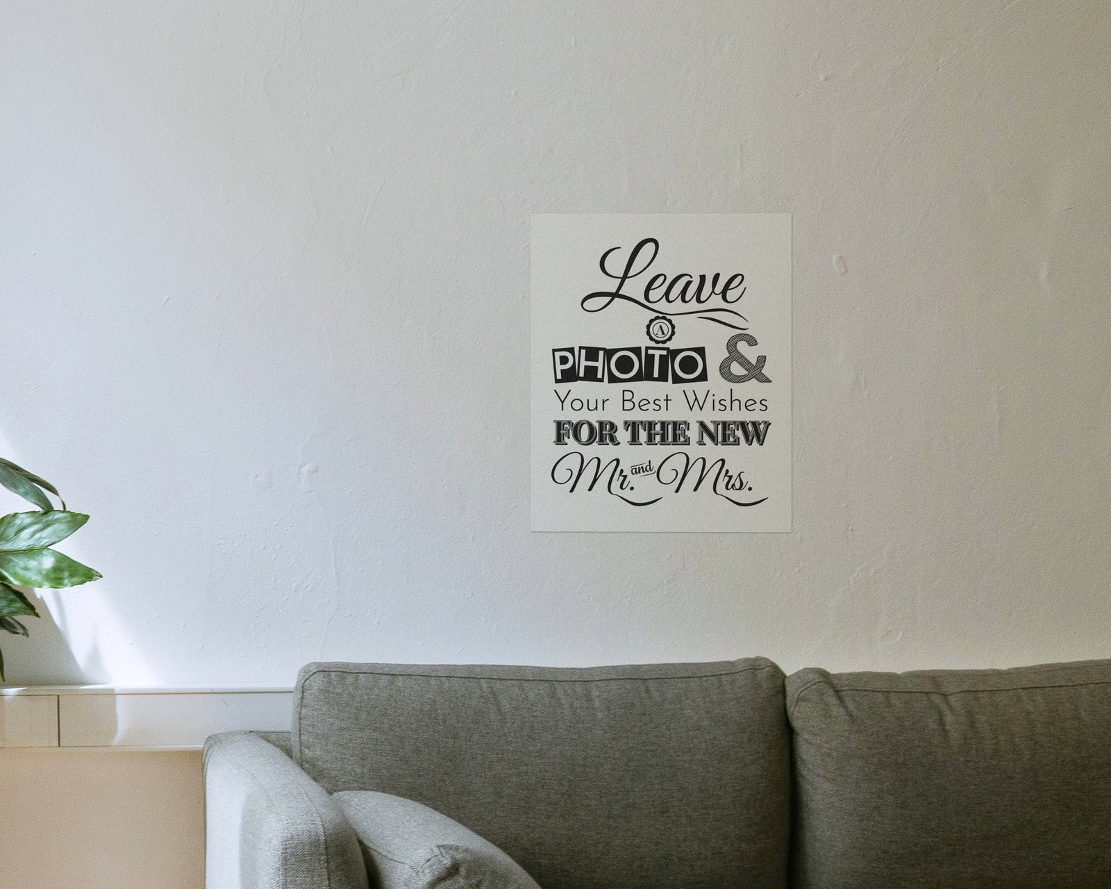 Leave A Photo And Your Best Wishes, Bare print in a living room