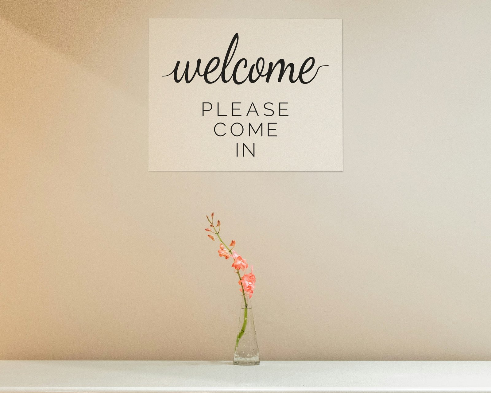 Welcome, Please Come In, Bare print in a hallway and entry
