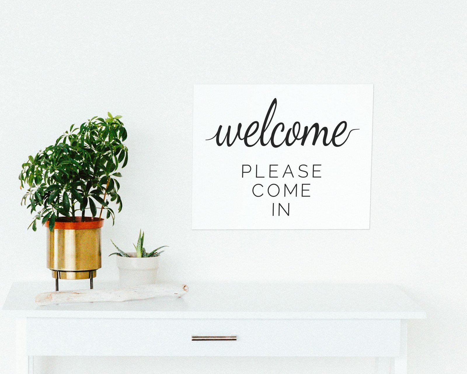 Welcome, Please Come In, Bare print in a hallway and entry